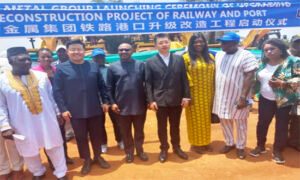 Sierra Leone Vice President Juldeh Jalloh – flanked by the President of Kinghoo Mining Ltd (Leone Rock) and the Chinese Ambassador to Sierra Leone.