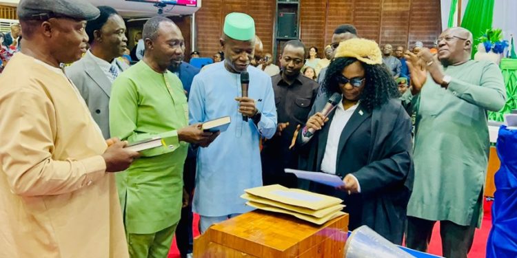 NEW MEMBERS OF PARLIAMENT TAKE OATH OF OFFICE