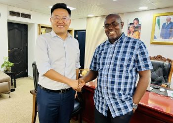 SPEAKER RECEIVES LEONE ROCK CEO
