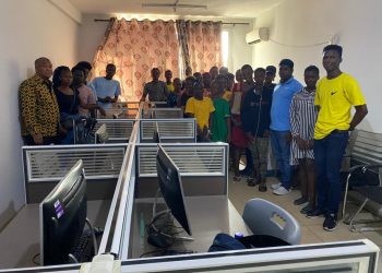 SUSTAINABLE COMMUNITIES NETWORK COMMENCES COMPUTER TRAINING FOR  COLE FARM YOUTH