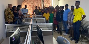 SUSTAINABLE COMMUNITIES NETWORK COMMENCES COMPUTER TRAINING FOR  COLE FARM YOUTH