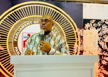 PARLIAMENT INTERACTS WITH THE BUSINESS COMMUNITY