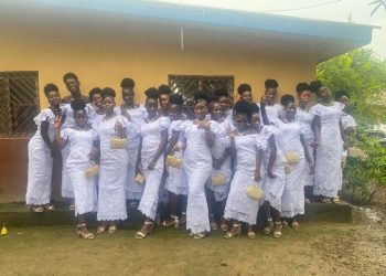 FAHP Pays Tribute at Madam Yoko’s Grave Site