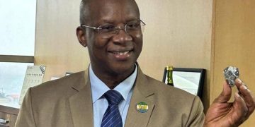 Fake Diamond Scandal Sparks Public Outcry
