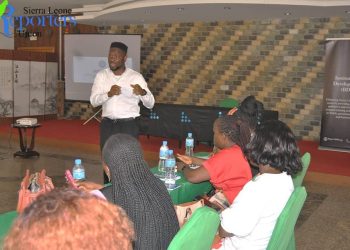 Institute for Development and SLRU Train 25 Journalists in research for better Reporting