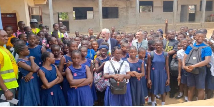 Celebrating Solidarity Day…  Freetown Terminal Ltd. donates 100 Benches and Desks to Aberdeen Municipal Secondary School