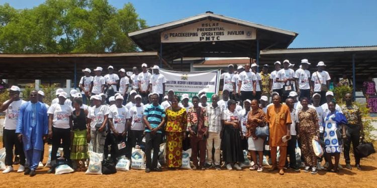 52 Rehabilitated Drug Users Reintegrated into Society