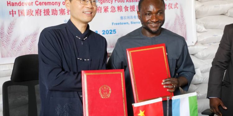 Government of Sierra Leone Receives 27,600 Bags of Rice from China as Emergency Assistance