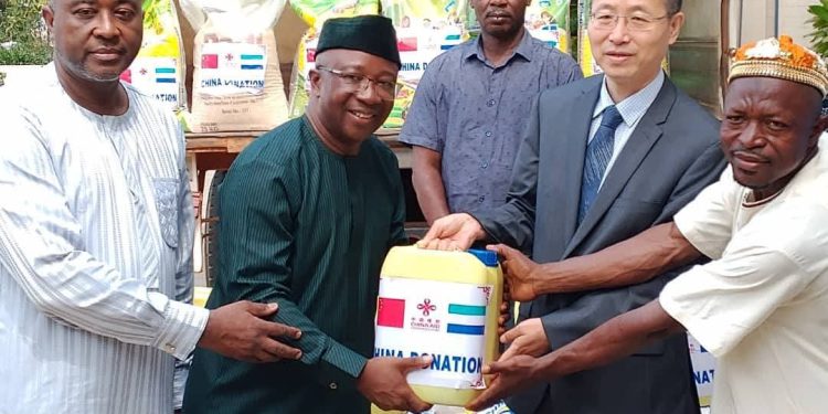 Chinese Embassy Donates Food Supplies to Sierra Leone for Ramadan