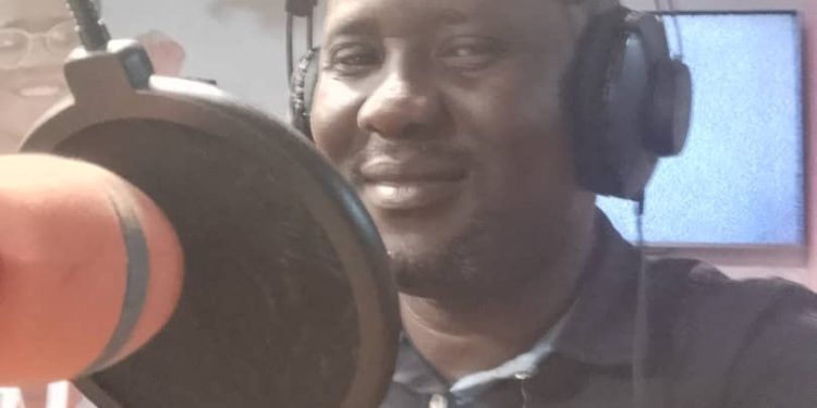 EDWARD MARAH THE FRESH WATER IN THE OLD AND THE NEW BOTTLES OF SLAJ