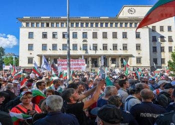 Bulgaria: Large Protests against the Euro
