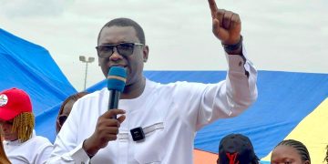 Huge Crowd Welcomes Dr Ibrahim Bangura in Lunsar