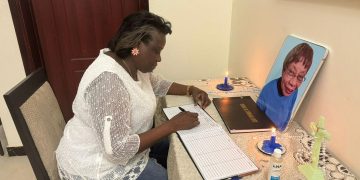 DR SYLVIA BLYDEN MOURNS WITH AMBASSADOR OMRIE GOLLEY, SAYS LATE MAMA MINNETTE WAS AN OUTSTANDING APC ELITE WOMAN