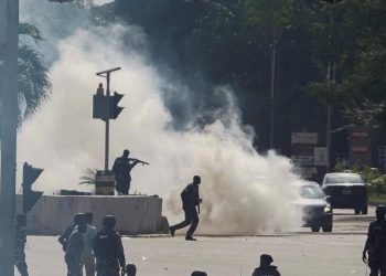 Tear Gas Fired as Abuja Protesters Demand Nnamdi Kanu’s Release