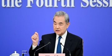 Member of the Political Bureau of the CPC Central Committee and Foreign Minister Wang Yi Meets the Press
