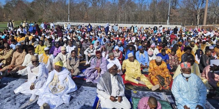 MULTIPLE JAMAATS, ONE UMMAH ONE EID