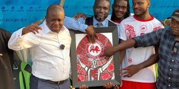East End Lions Honour Chairman Navo with Birthday Plaque