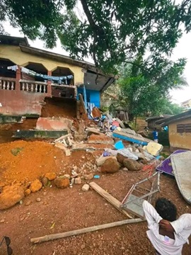 House Collapses at Calabatown, Families Lose Property